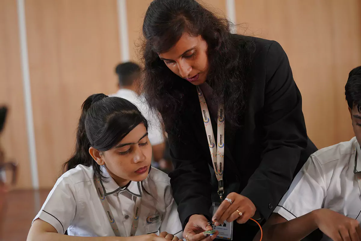 Students at Candiidus International School